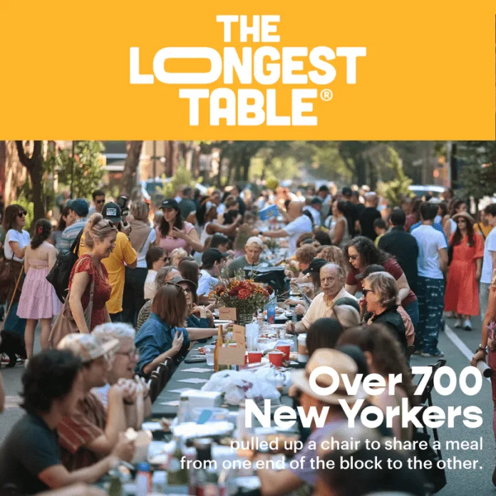 Flyer 696×696